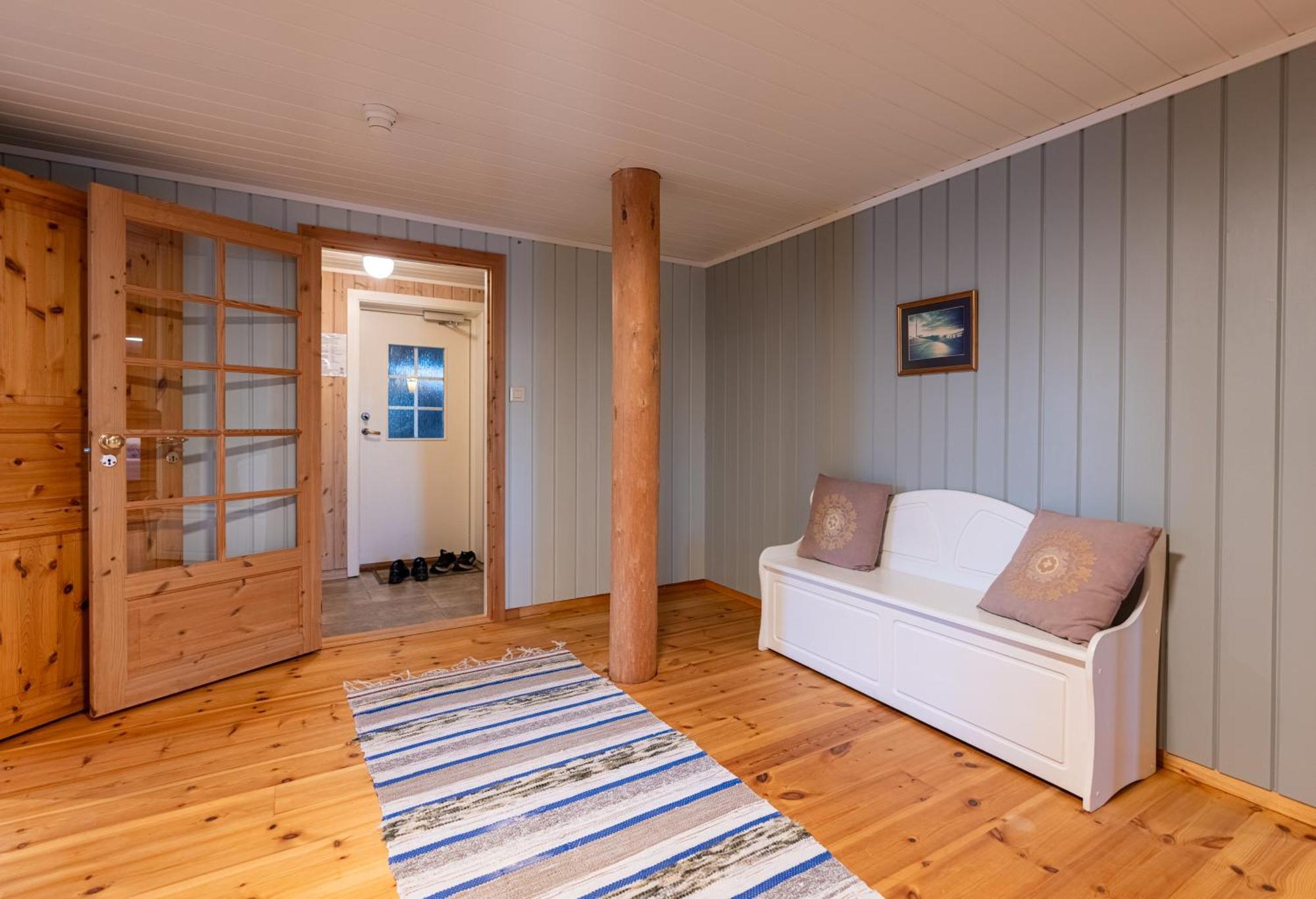 Hotel Henningsvaer Rorbuer Exterior foto