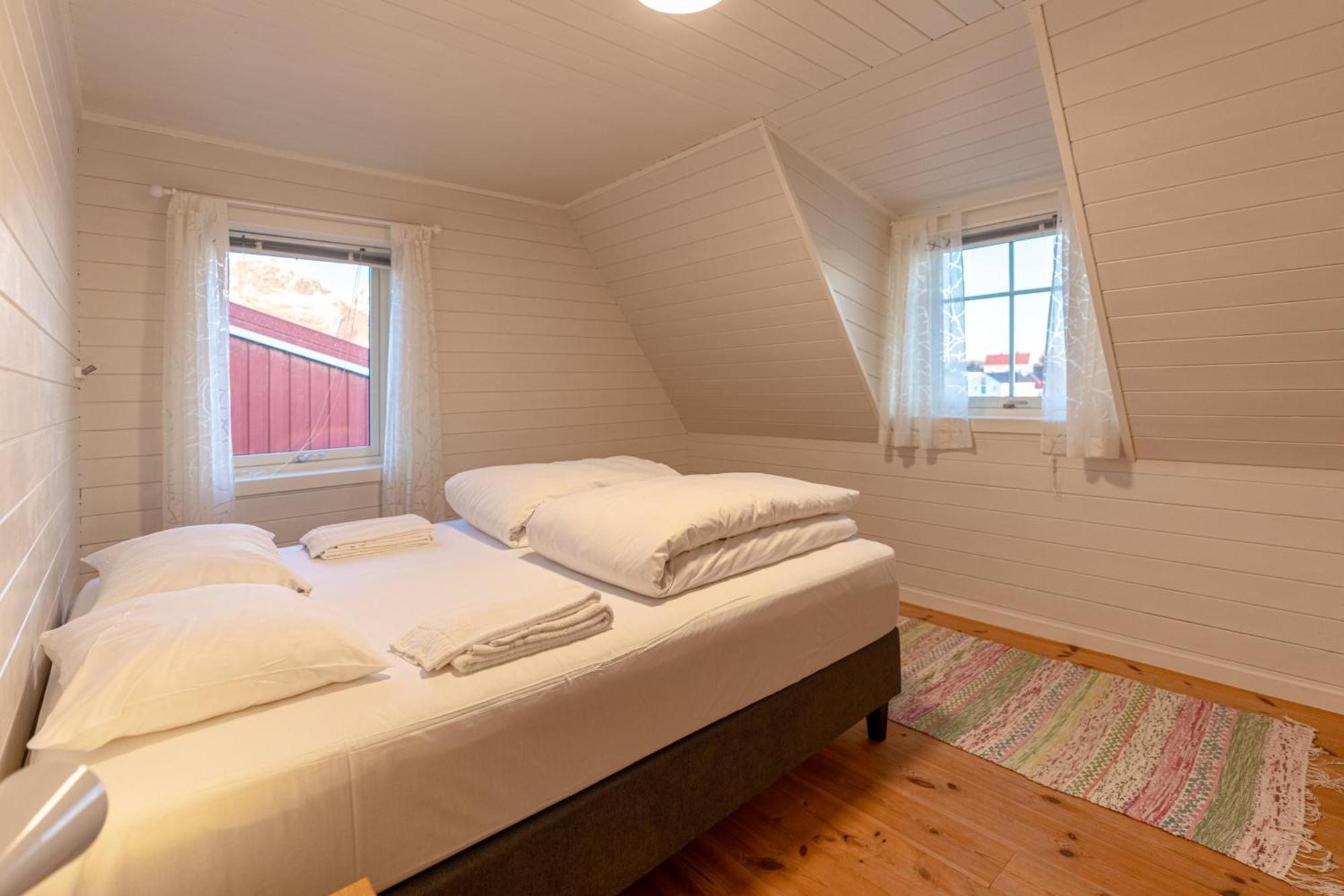 Hotel Henningsvaer Rorbuer Exterior foto