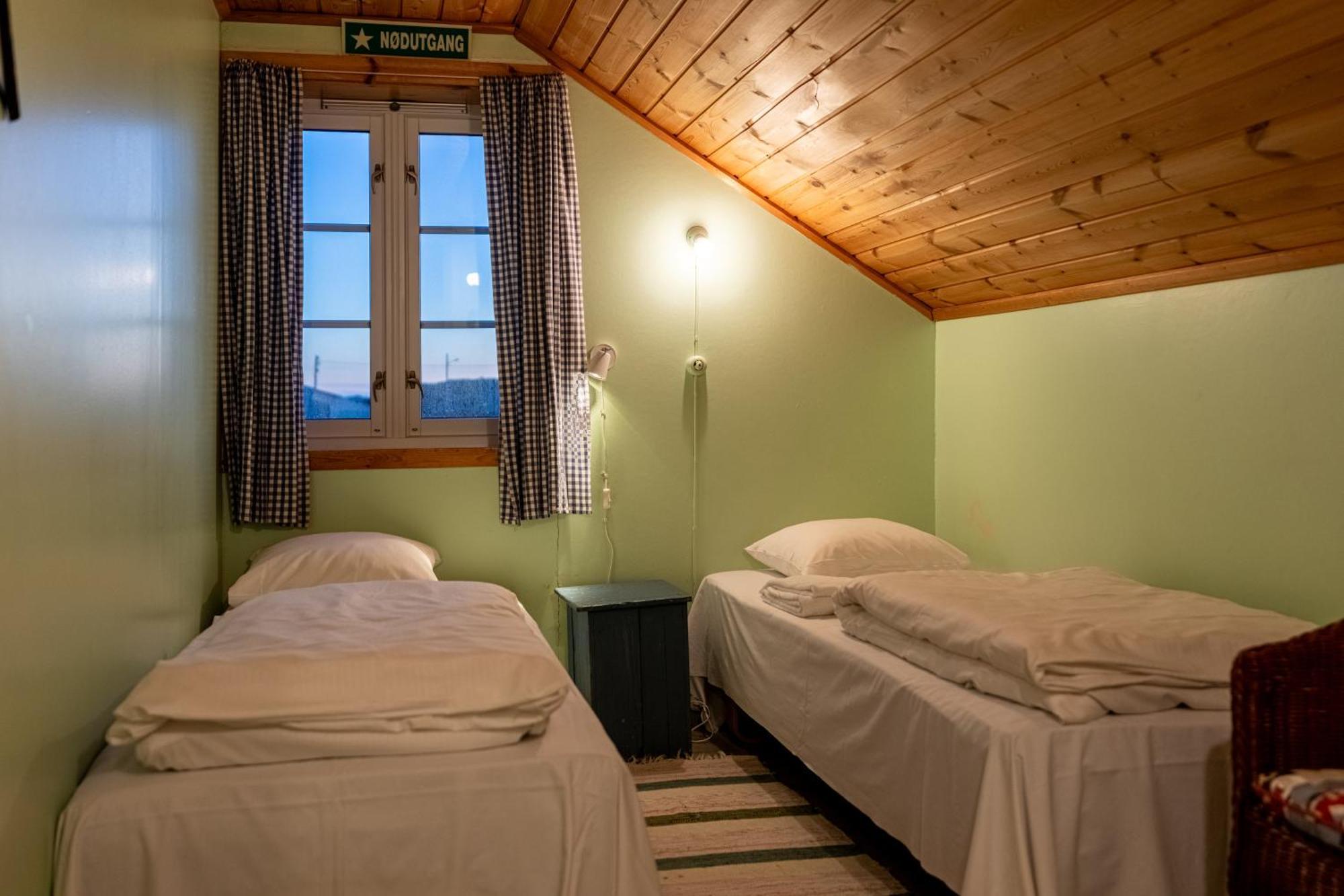 Hotel Henningsvaer Rorbuer Exterior foto